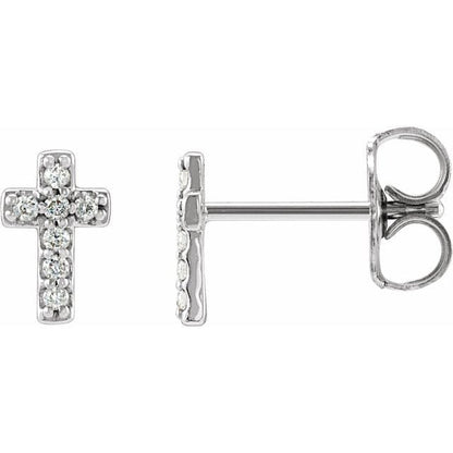 saveongems 7 mm :: 0.06 CTW / I1 G-H / 14K White 14K .06 CTW Natural Diamond Cross Earrings